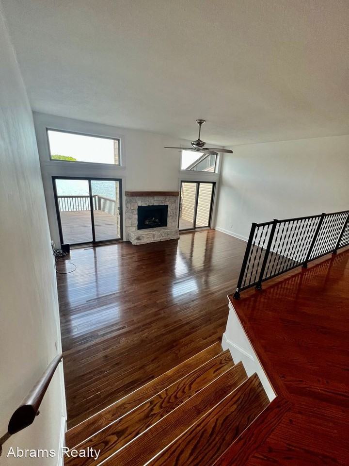 793 53rd St - Photo 2 of 50