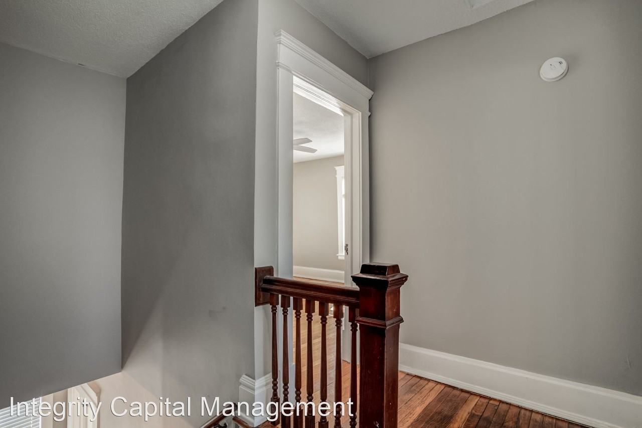 1311 E 33rd St - Photo 3 of 24