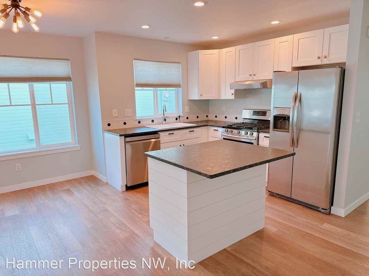 2938 St Paul St - Photo 2 of 23