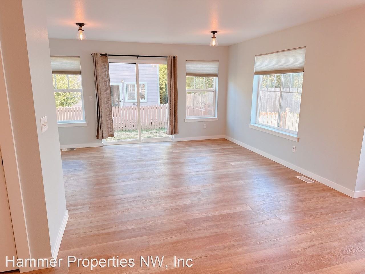 2938 St Paul St - Photo 3 of 23