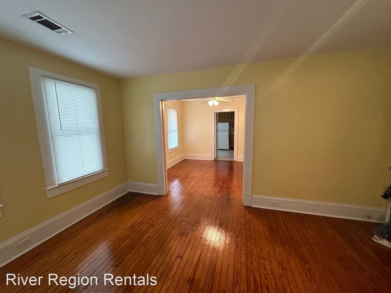 27 Whitman St - Photo 2 of 23