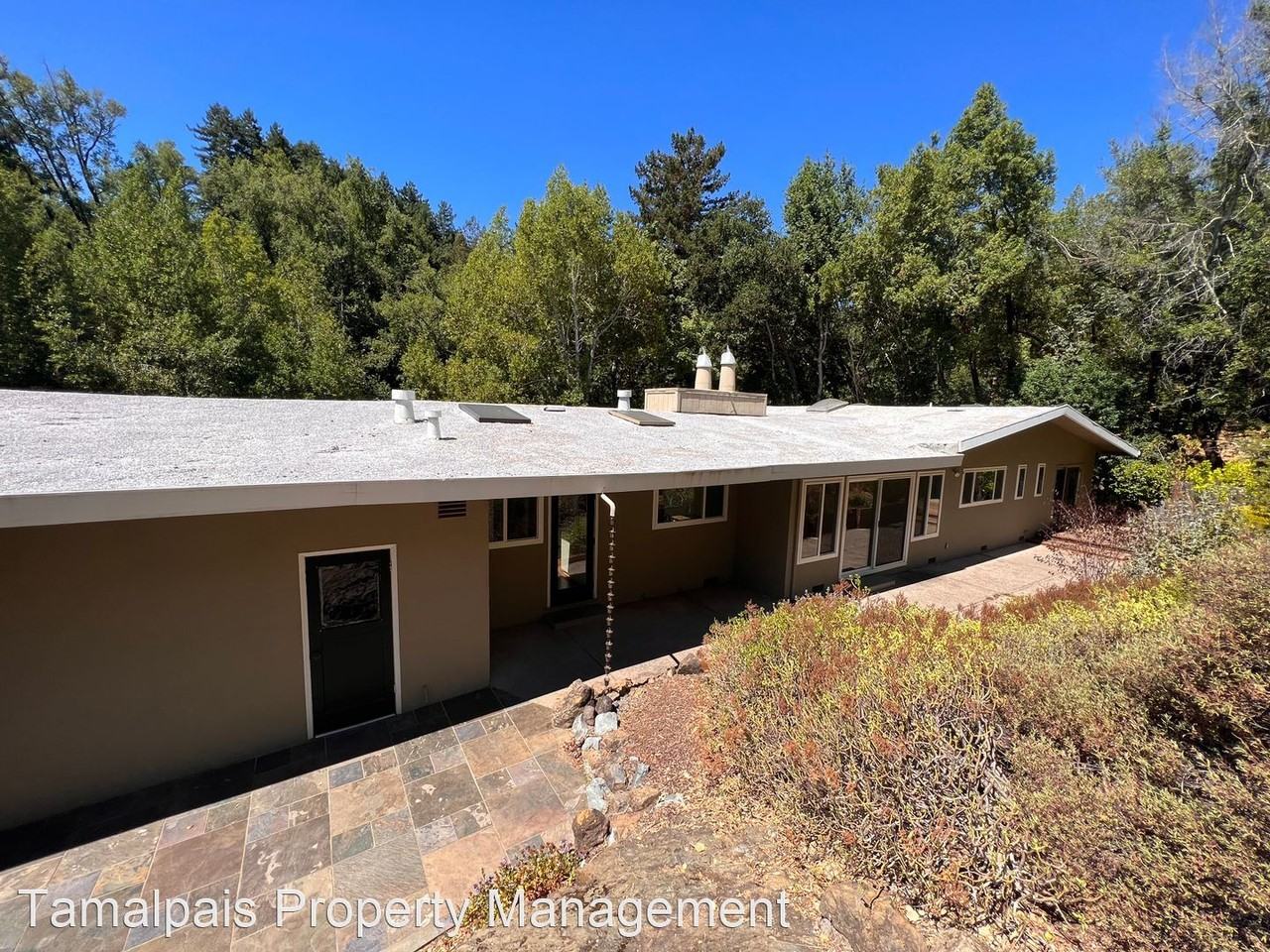 81 Laurel Grove Ave - Photo 2 of 21