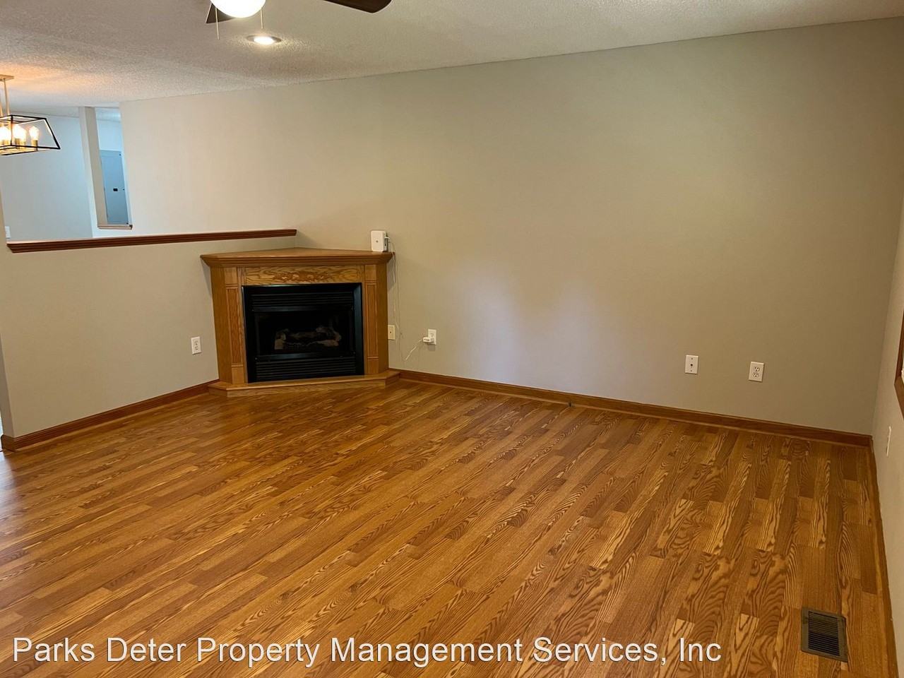 135 S Yadkin River Rd - Photo 2 of 26