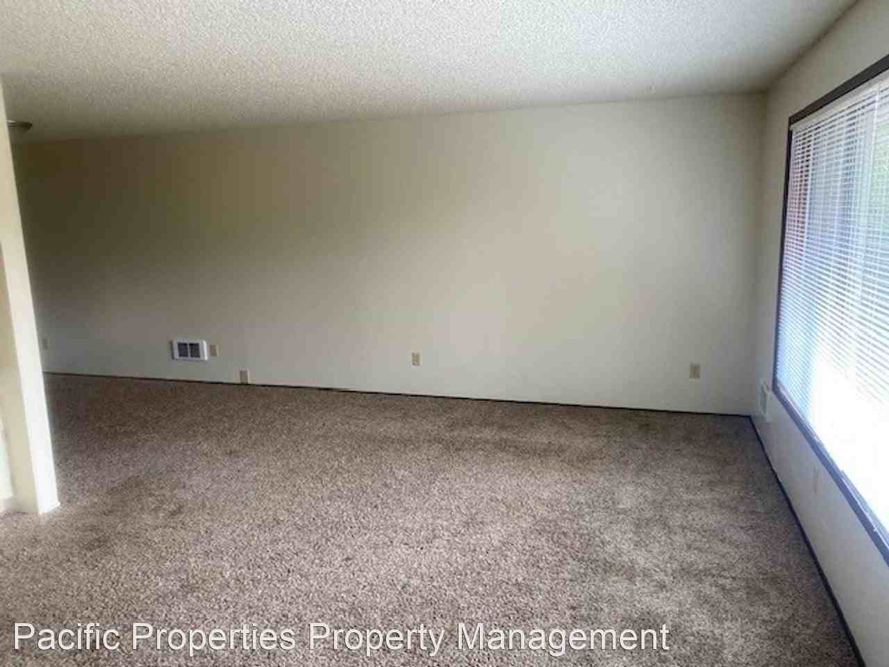 2817/2833 A St - Photo 3 of 12