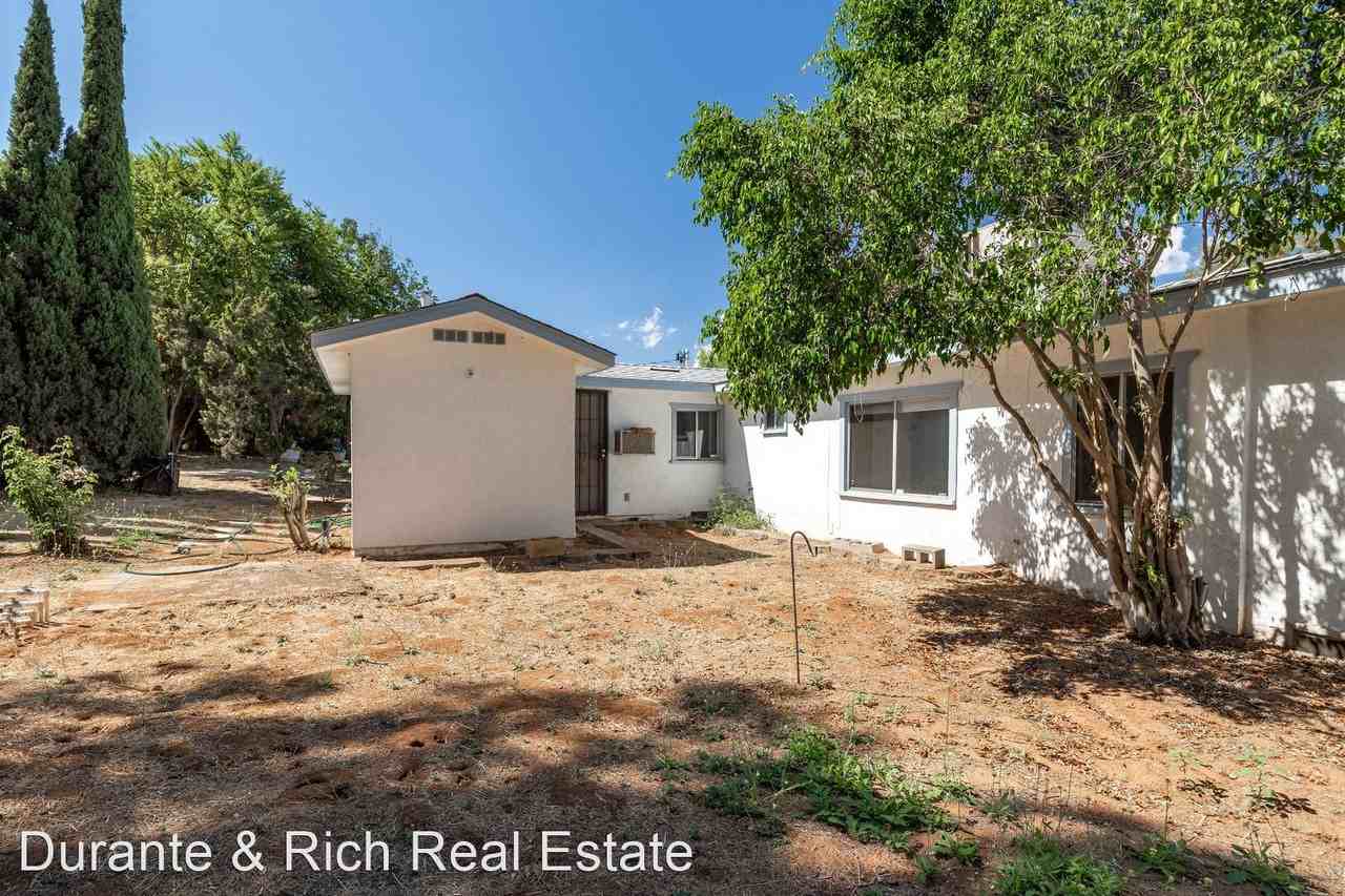 1731 Heartland Ln - Photo 3 of 21