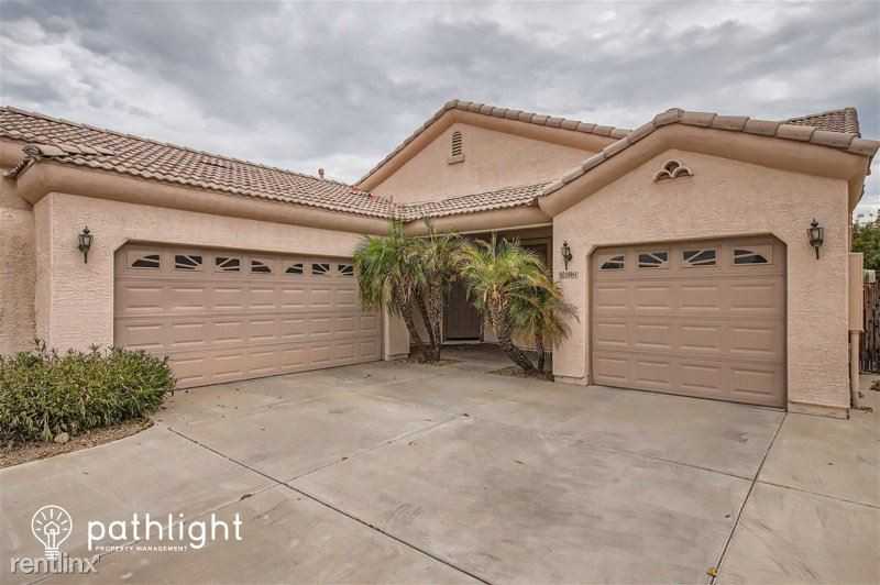 10861 W Locust Ln - Photo 3 of 19