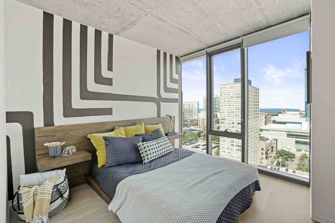 2111 S Wabash Ave #1-1 - Photo 6 of 25