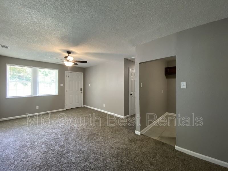 2769 Jolson Ave - Photo 2 of 8