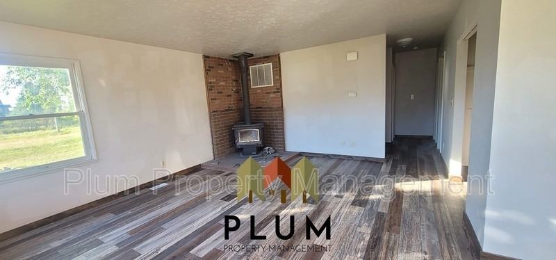 16783 Marion St - Photo 2 of 10