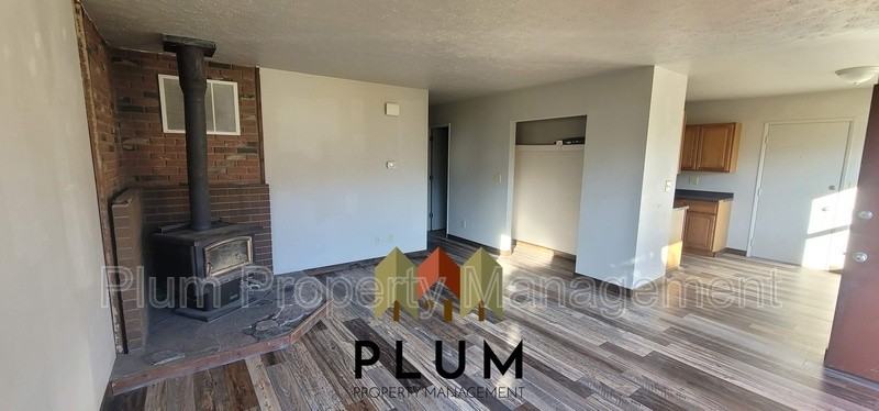 16783 Marion St - Photo 3 of 10