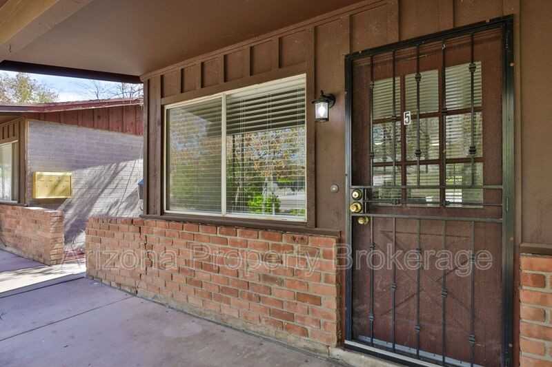 2323 S College Ave #5 - Photo 6 of 14