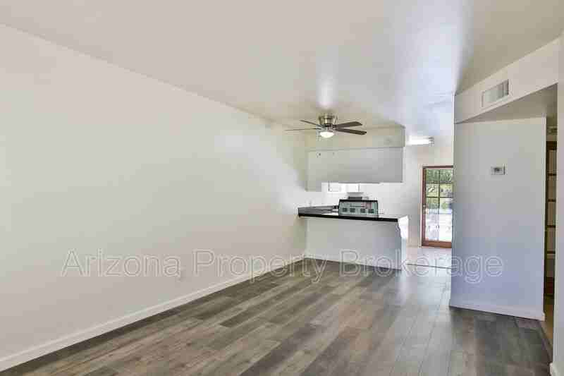 2323 S College Ave #5