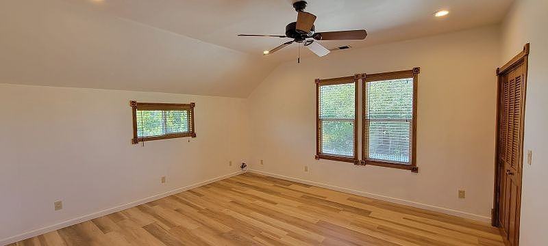 408 Cedar St #B - Photo 2 of 8