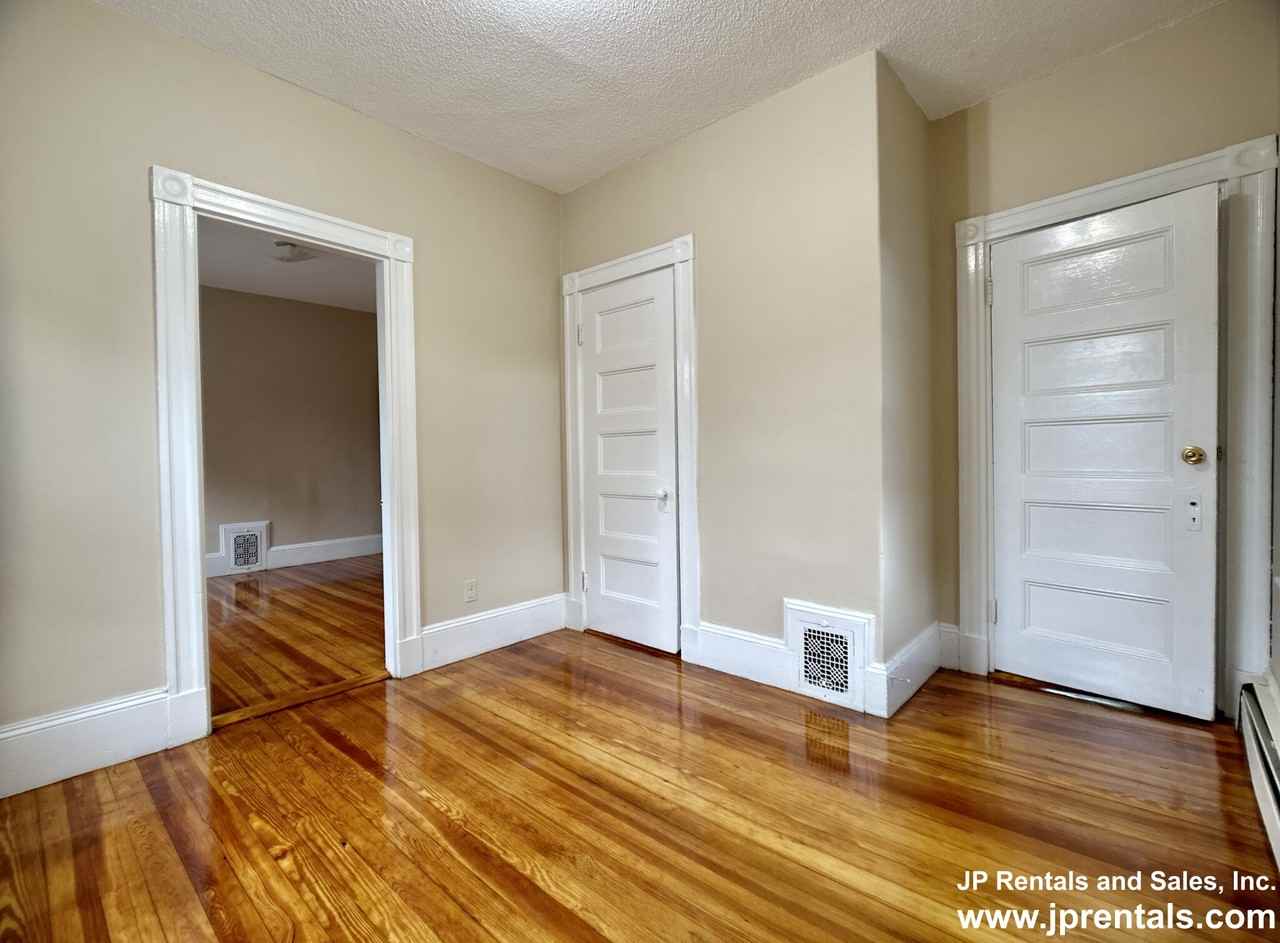 22 Spring Park Ave #3CO - Photo 6 of 11
