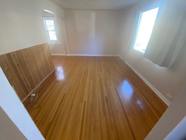 952 12B St S - Photo 3 of 11