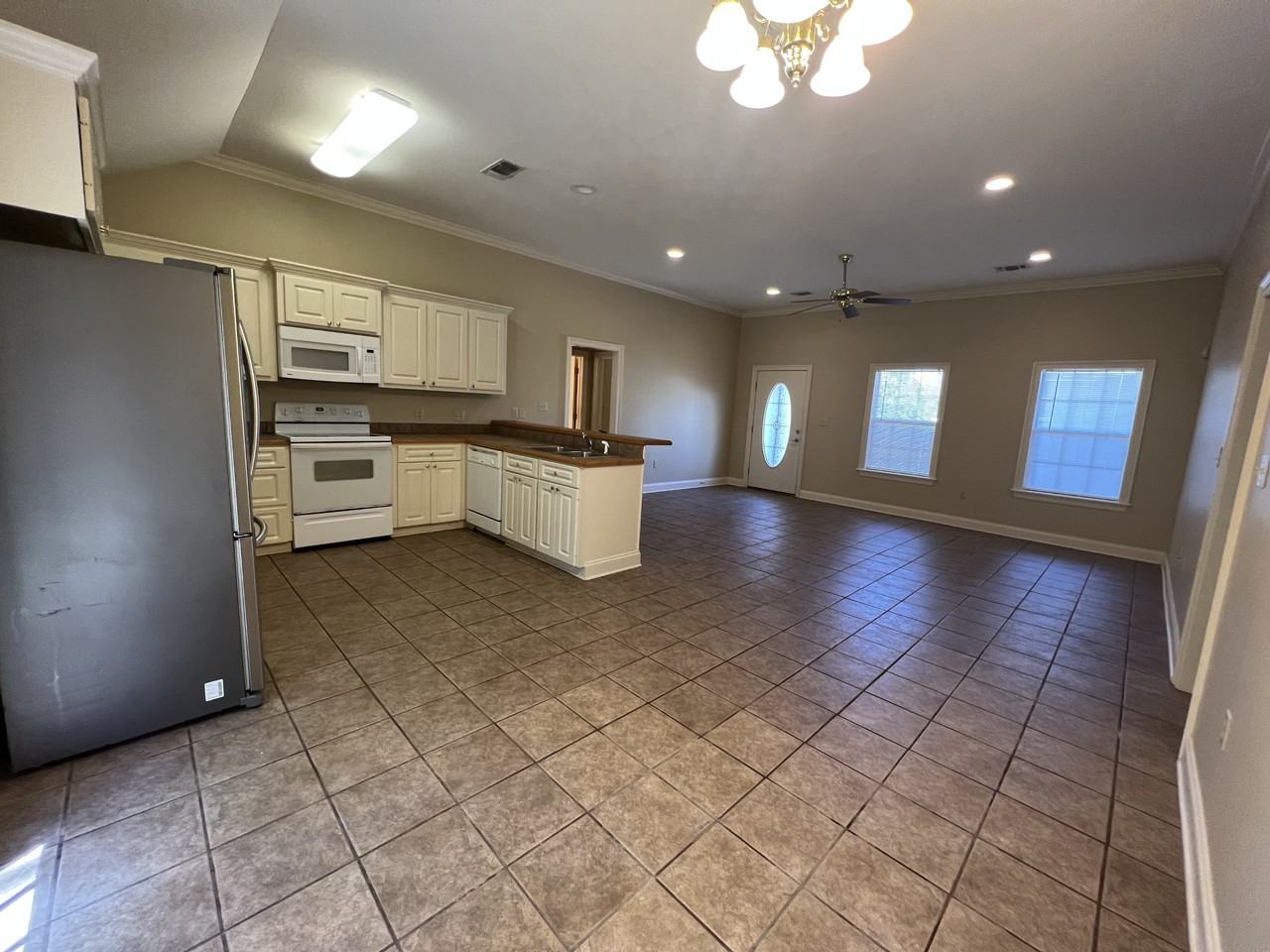 44 Nicolaus Dr - Photo 3 of 14