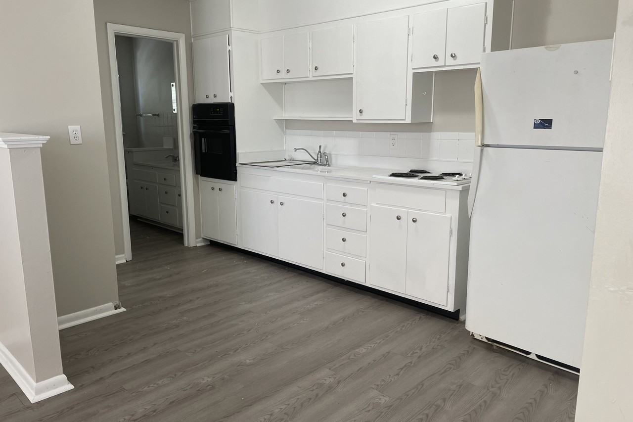 2021 Sw Mission Ave - Photo 3 of 5