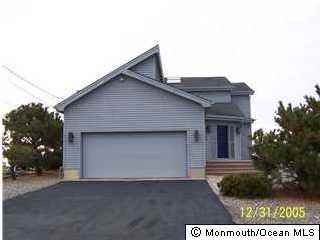 279 Evergreen Dr - Photo 2 of 2