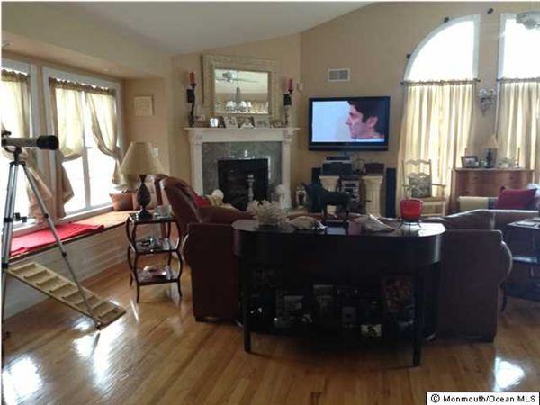 130 Veeder Ln - Photo 2 of 6