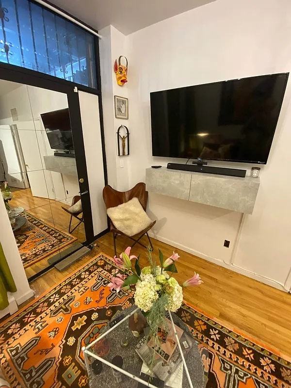 163 Attorney St #1A - Photo 2 of 5