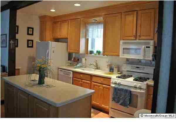 322 McCabe Ave - Photo 3 of 6