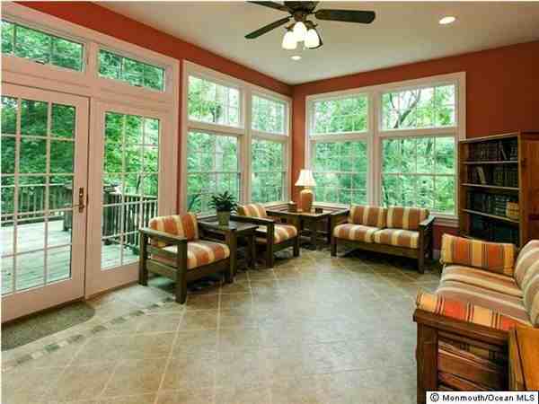 10 White Oak Dr - Photo 2 of 6