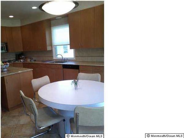 91 Hathaway Ave - Photo 2 of 5