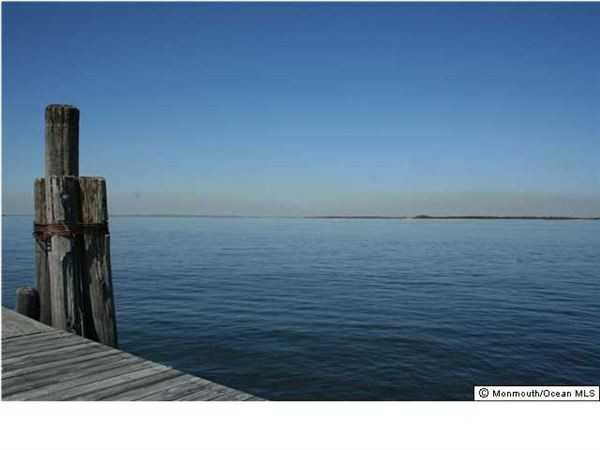 8 Beach Blvd - Photo 2 of 5