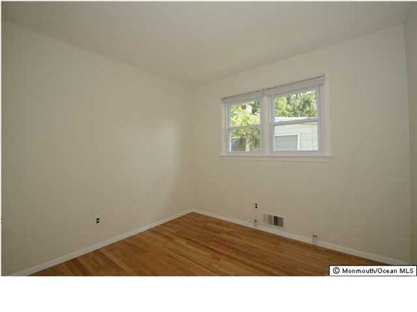 10 Maurice Ave - Photo 2 of 6