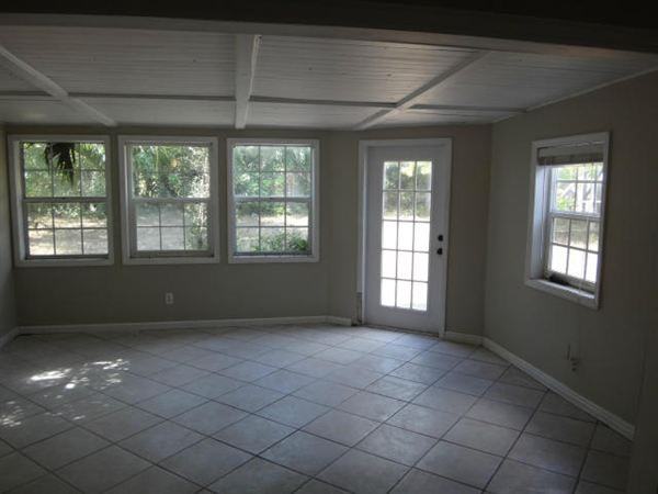 3629 SE 2nd Ct - Photo 2 of 6