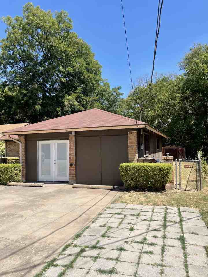 1107 Thurgood Circle - Photo 2 of 6