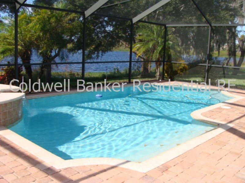 1905 Winsloe Dr - Photo 3 of 16