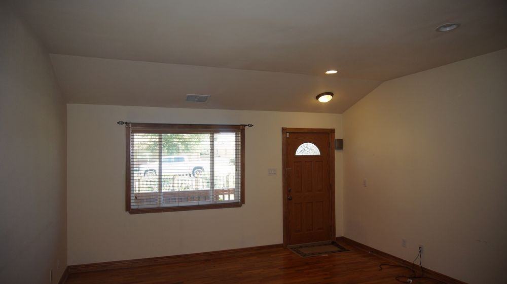 117 Magnolia St - Photo 2 of 20