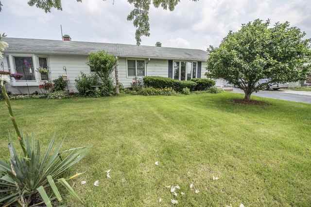 8909 S Main St - Photo 2 of 15