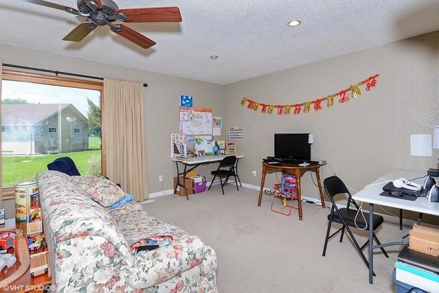 1278 N Terrace Ave - Photo 2 of 12