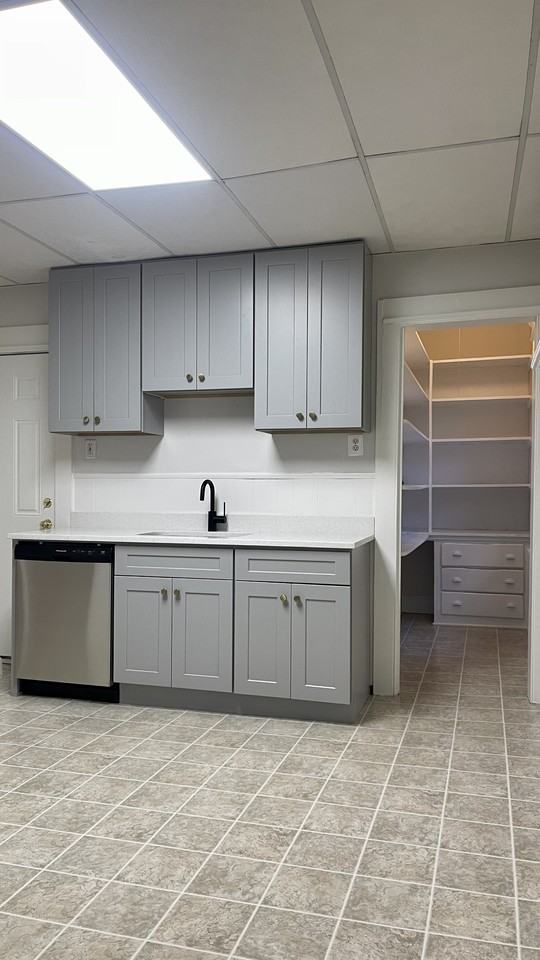 43 Harborview Ave #2 - Photo 2 of 16