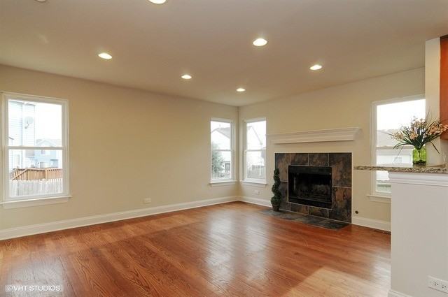 2265 N Orchard Ln - Photo 3 of 11