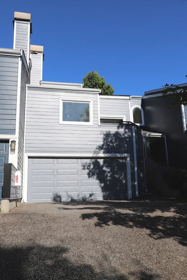 10912 Ne 41st Dr #10912 - Photo 2 of 36