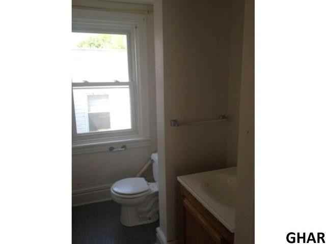 18 W Main St - Photo 2 of 9