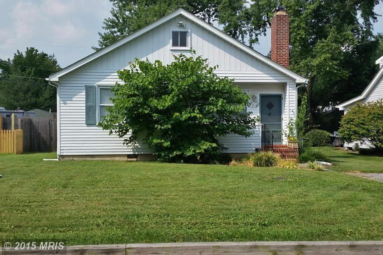 216 Lakeview Ave - Photo 2 of 23