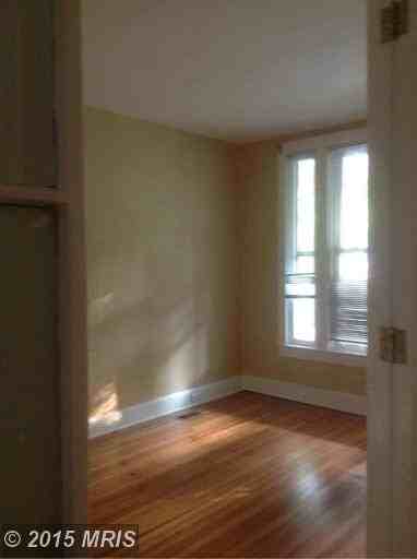 3241 Abell Ave - Photo 2 of 8