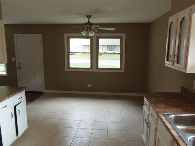 14334 Ridgeway Ave - Photo 3 of 9