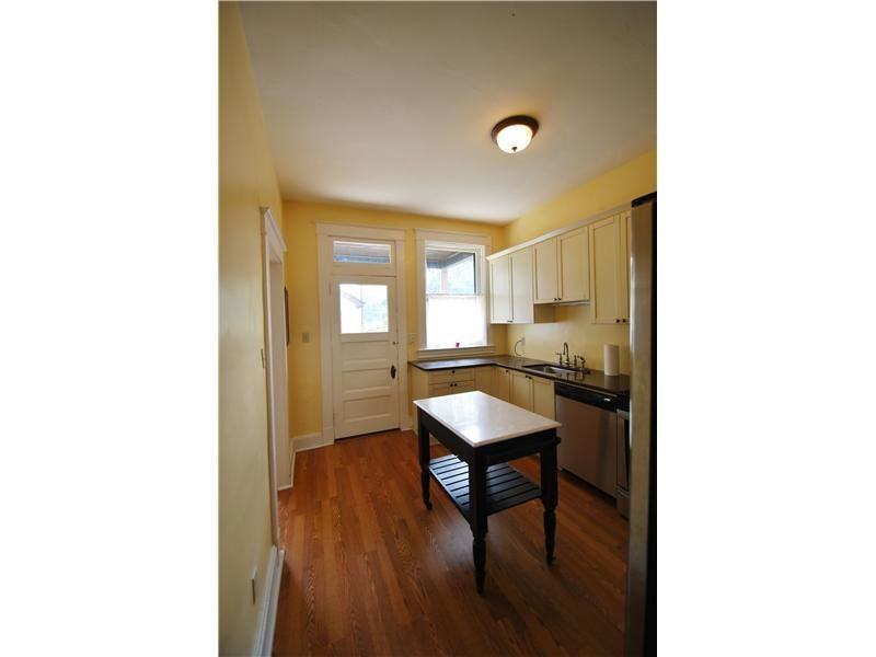 503 S Lang Ave - Photo 3 of 13