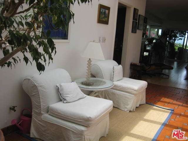 3917 S Malibu Vista Dr - Photo 3 of 20