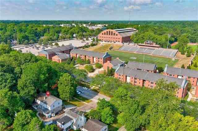 5043 Boulevard Pl - Photo 2 of 34