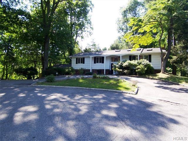 14 Deerhill Ln - Photo 3 of 20