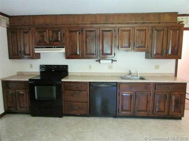 15 Crabapple Ln - Photo 3 of 40