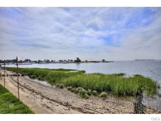 9 Owenoke Park - Photo 2 of 17