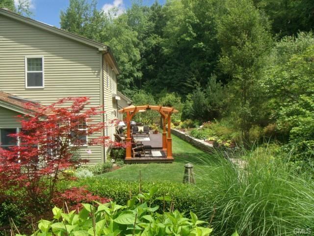 77 Hesseky Meadow Rd - Photo 3 of 25