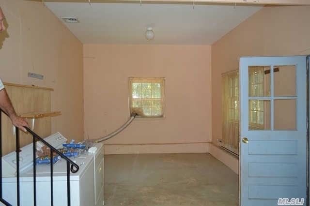 85 Rocky Point Rd - Photo 2 of 10